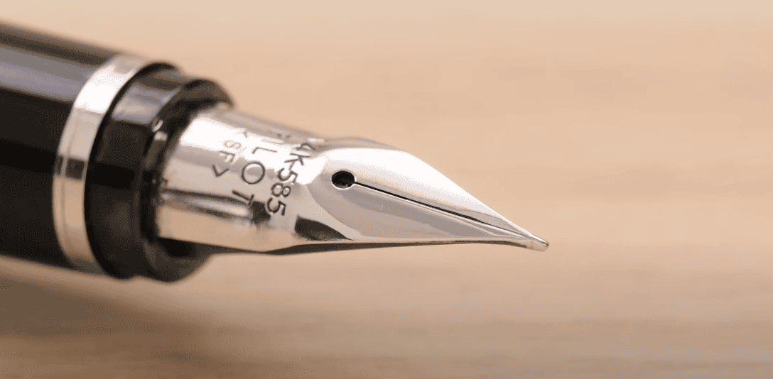 Close-up photo of a fountain pen focused on the tip